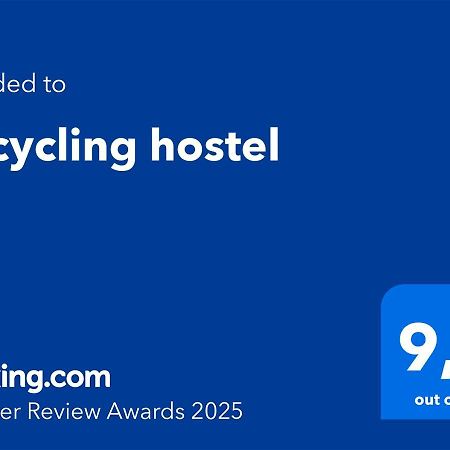 Upcycling Hostel Puerto Natales Esterno foto